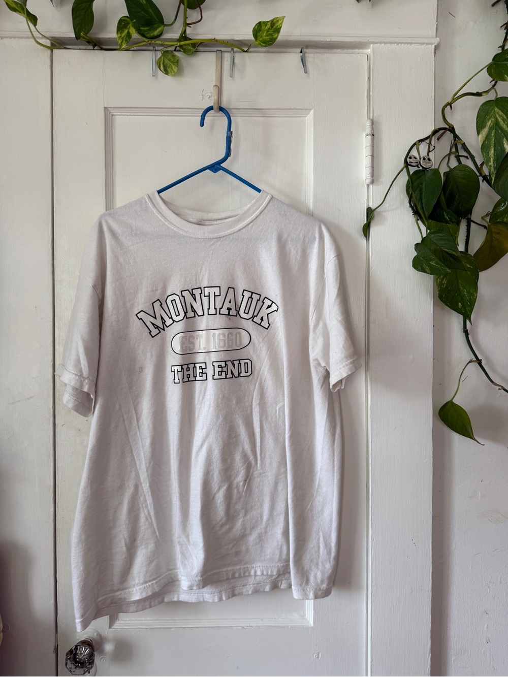 MONTAUK ‘The End' White Graphic T-Shirt